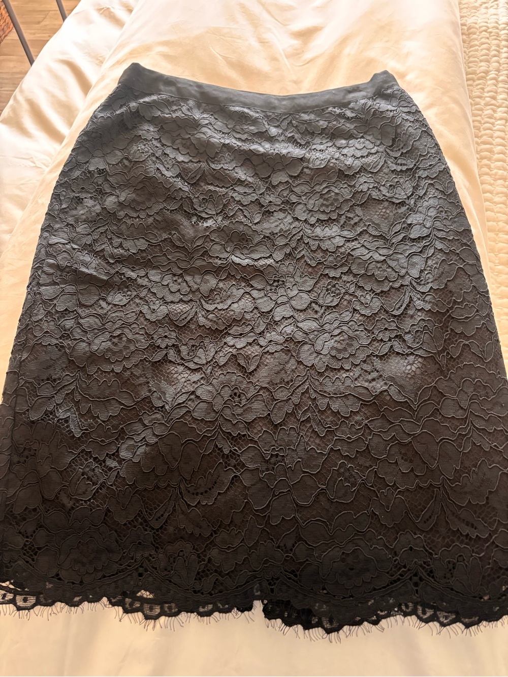 Talbots Black Lace Pencil Skirt - size 8, worn twice and perfect for HOLIDAYS